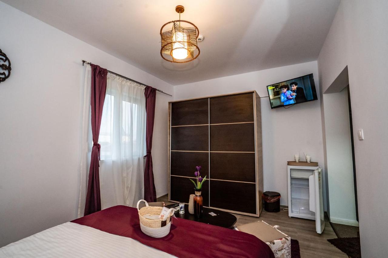Hotel Casa Del Flor Costinesti Extérieur photo