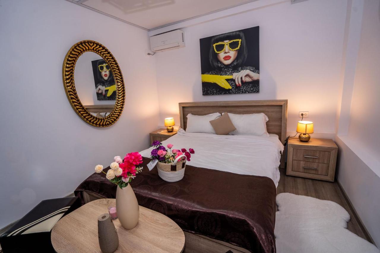 Hotel Casa Del Flor Costinesti Extérieur photo